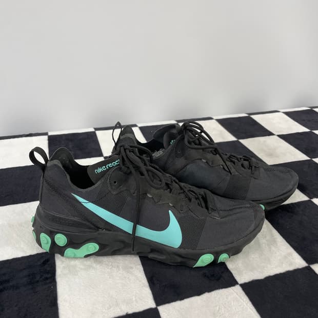 나이키 리액트 엘리먼트 55 블랙 그린 280mm