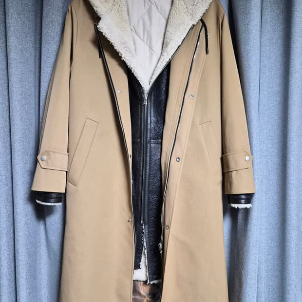 솔리드옴므 무스탕 코트 팝니다 우영미 타임옴므