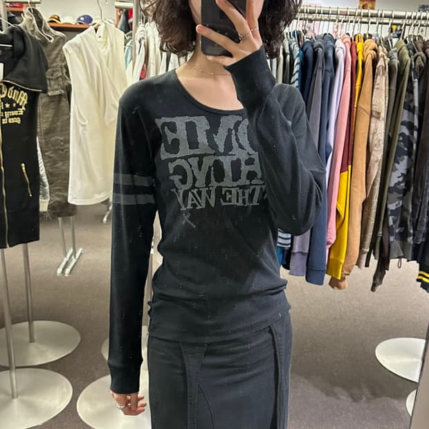 L)Mossimo vintage 레터링 워싱 디테일 골지 롱슬리브