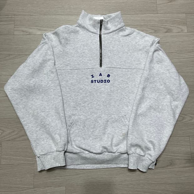 아이앱 스튜디오 하프 집 풀오버 라이트 그레이