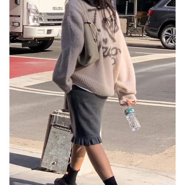 헤이그 러브 니트 a love haag sweater