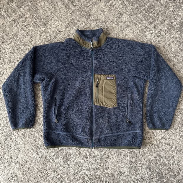 파타고니아 클래식 레트로-X 플리스 자켓 클래식 네이비/카키