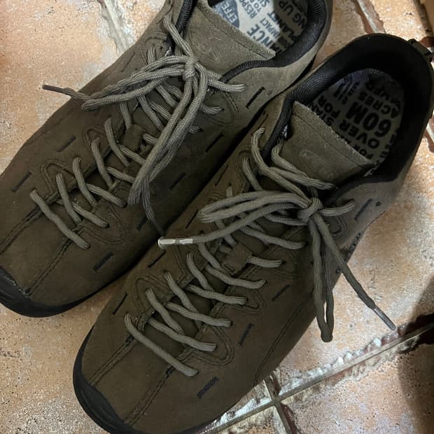 킨 KEEN 재스퍼 워터프루프 스니커즈 285