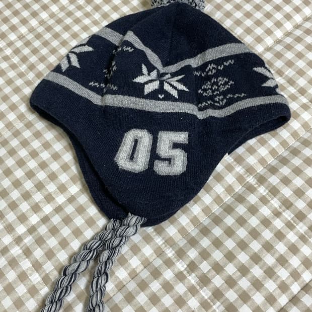 오헤시오 비니 BELL EARFLAP BEANIE (NAVY)