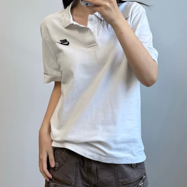 나이키 퓨추라 화이트 PK 반팔 티셔츠