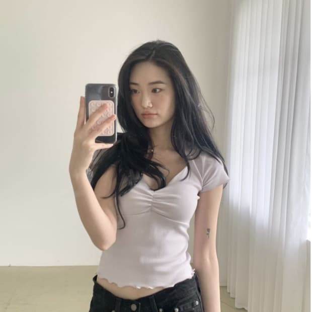 설레르 플레어 티셔츠 새상품 퍼플 이제는 없는브랜드