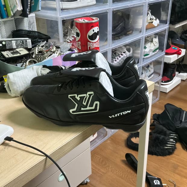 루이비통 싸커슈즈