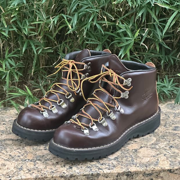 대너 마운틴 라이트 고어텍스 부츠