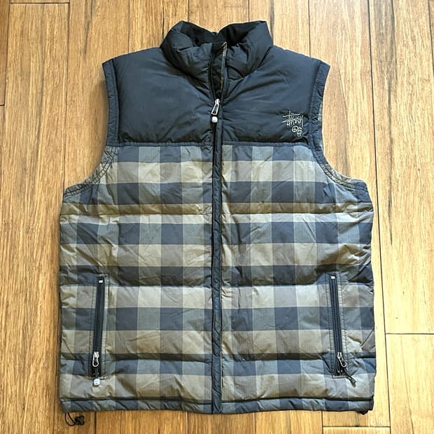 스투시 벌리 기어 푸퍼 베스트