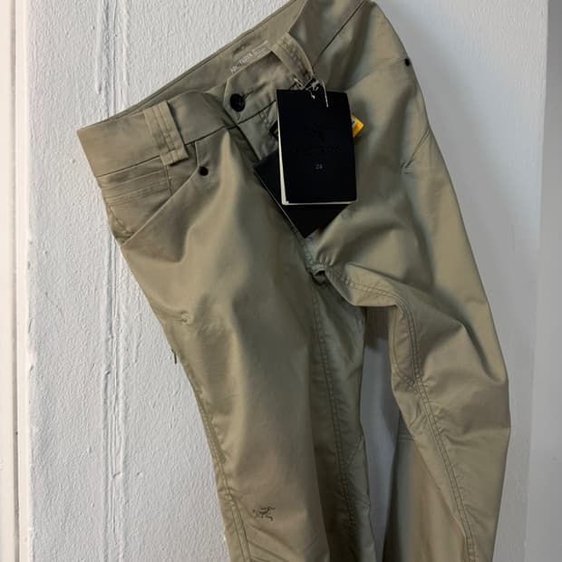 아크테릭스 A2B 커뮤터 팬츠