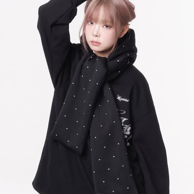 Mini heart reversible hood muffler