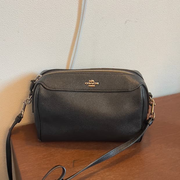 Coach vintage cross bag black