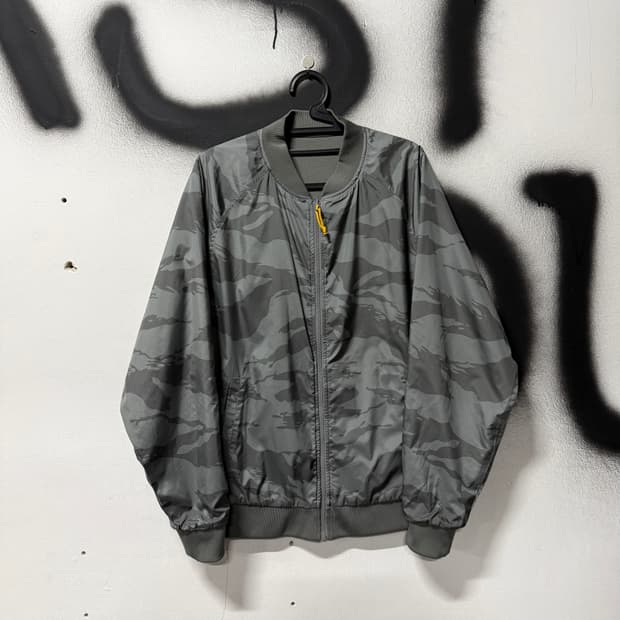 뉴에라 리버시블 풀 카모 집업 블루종 져지 자켓