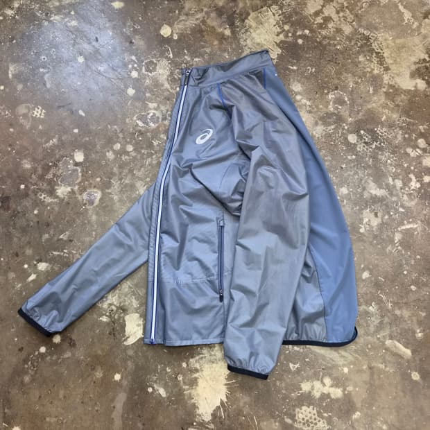 XL) 아식스 경량 런닝 바람막이 방풍자켓 런닝코어