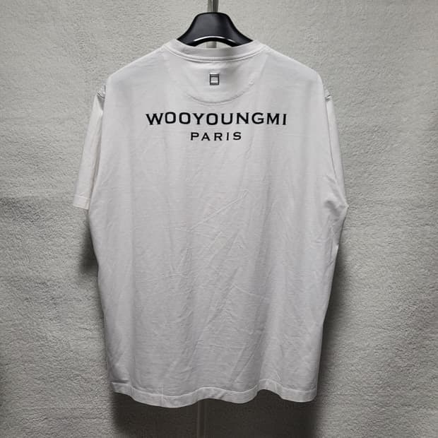 [신형] 52 / 25SS 우영미 백로고 반팔티
