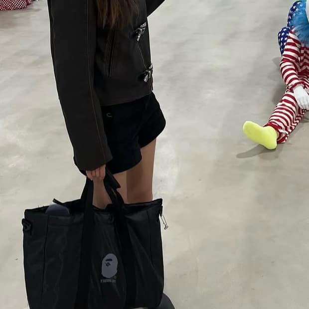 베이프 가방 대용량 숄더백 크로스백 새상품 정품