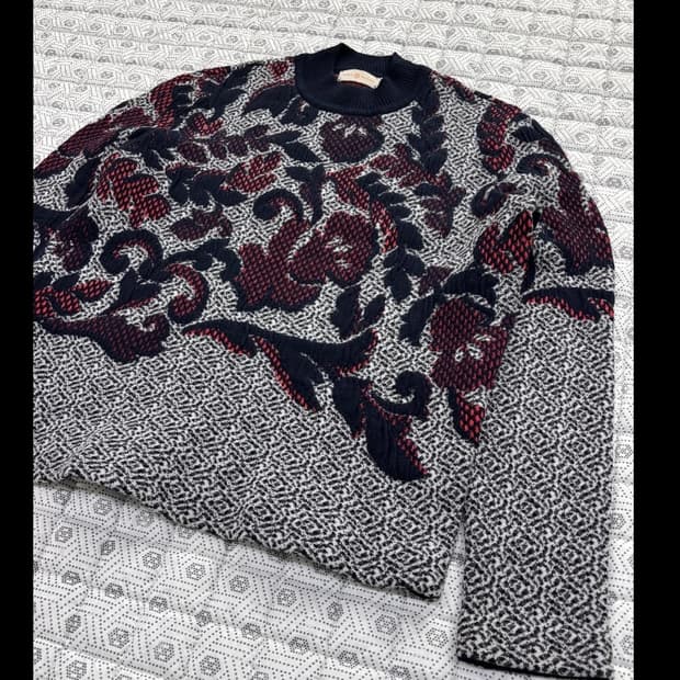 토리버치 플라워 패턴 스웨터 ~55