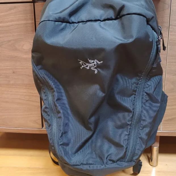 아크테릭스 맨티스 32 블랙