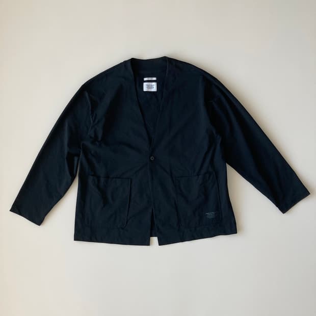 BAYFLOW collarless jacket