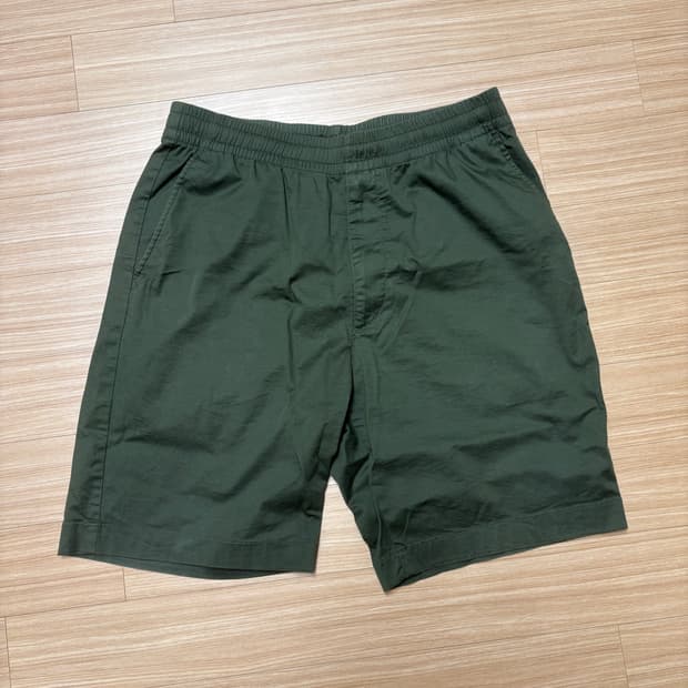유니클로 스트레치이지쇼트팬츠 56 Olive L