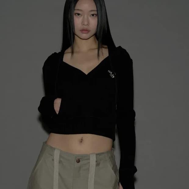 Deer Ribbed 크롭 후디