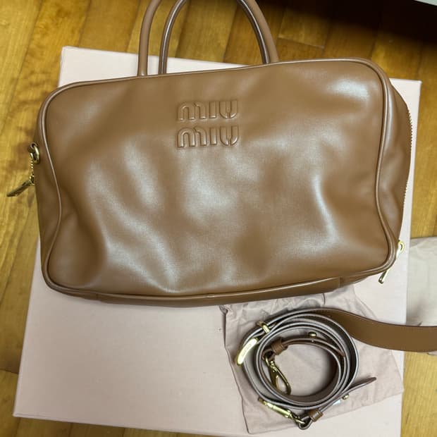 미우미우 보백 라지