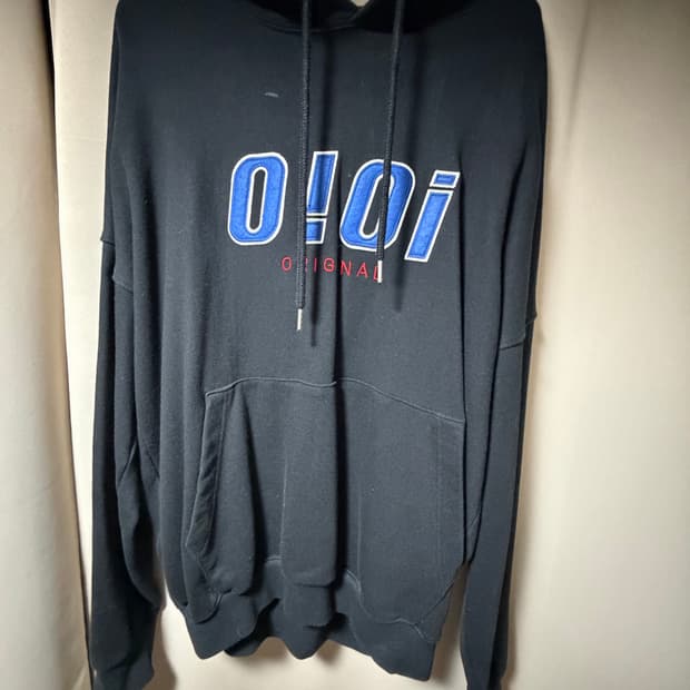 OiOi 오아이오아이 후드티