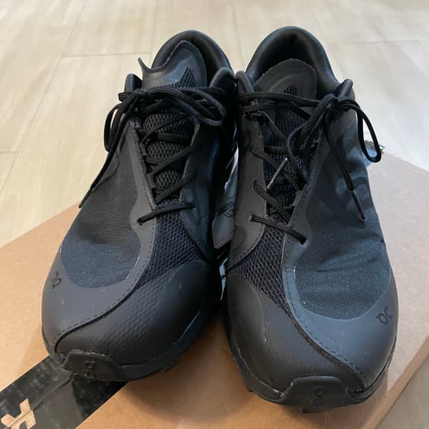 (265) 온 러닝 x 포스트아카이브팩션 파프 클라우드벤쳐 피크올블랙