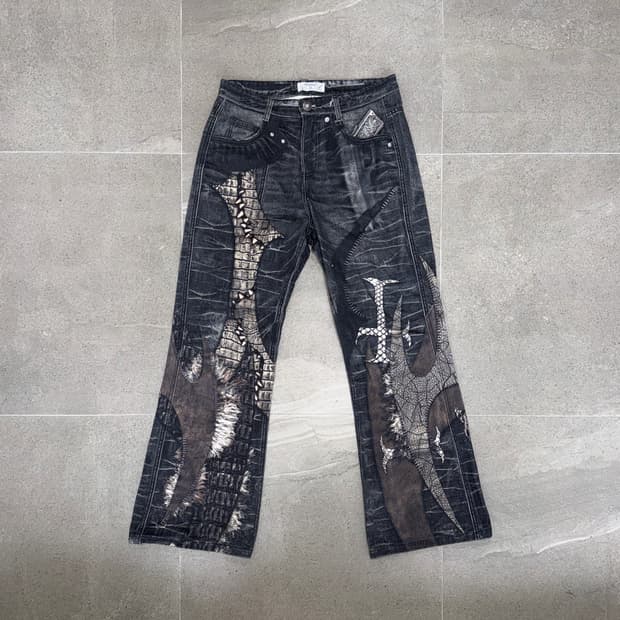 Washing denim python cross printed pants