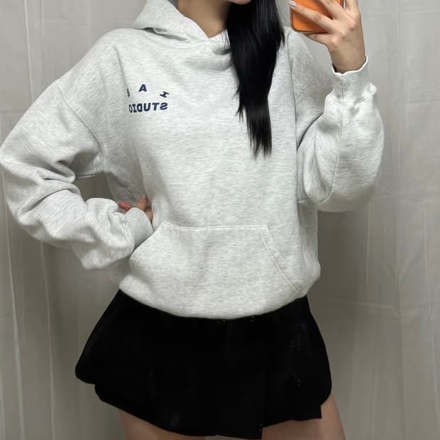 아이앱 스튜디오 백로고 오버핏 후드티