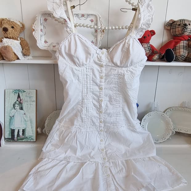 화이트 코튼 레이스 슬리브리스 원피스