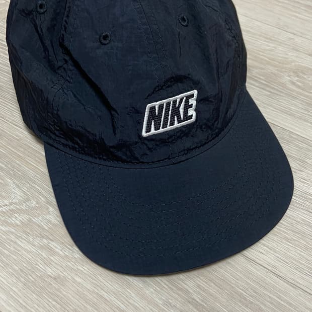 나이키 클럽 언스트럭처 플랫 빌 아웃도어 캠프 캡(새상품)