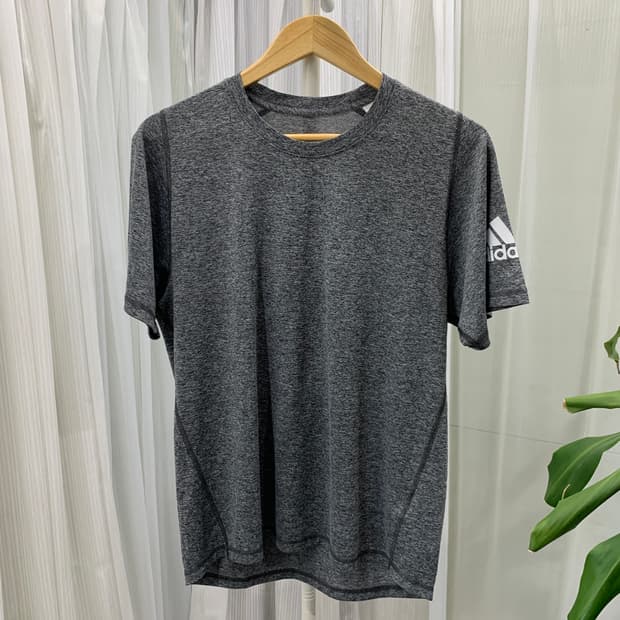 아디다스 ADIDAS 프리리프트 반팔 티셔츠 1555