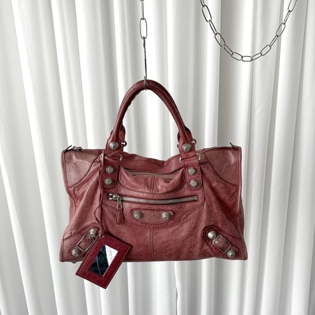 발렌시아가 모터백