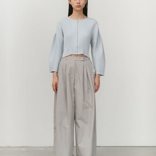 아모멘토 핀턱 팬츠 AM23SSW05PT