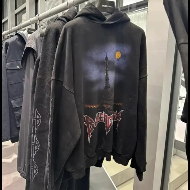 발렌시아가 파리스 문 후드 팝니다