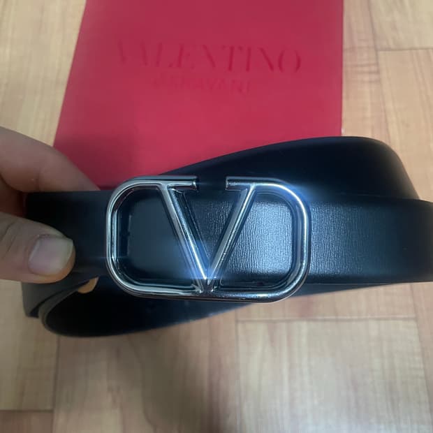 발렌티노 브이로고 시그니처 벨트
