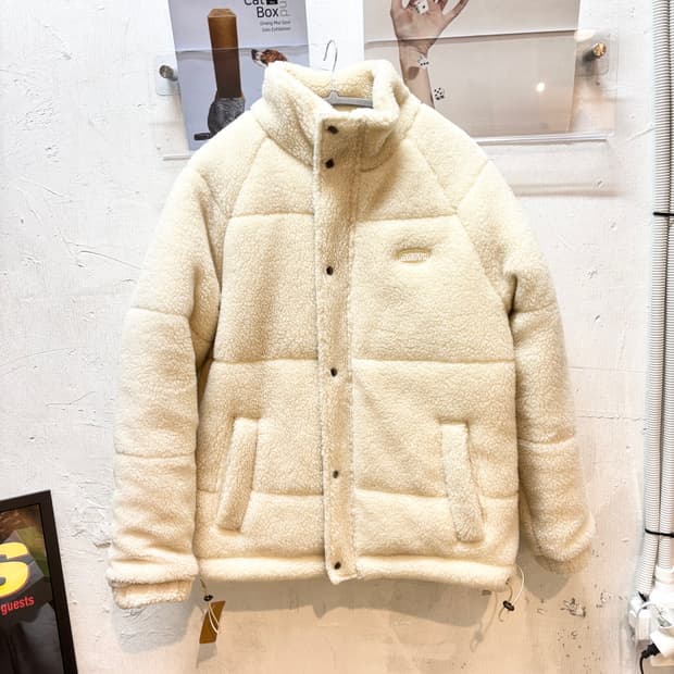 메인부스 플리스 푸퍼 자켓 라이트 베이지