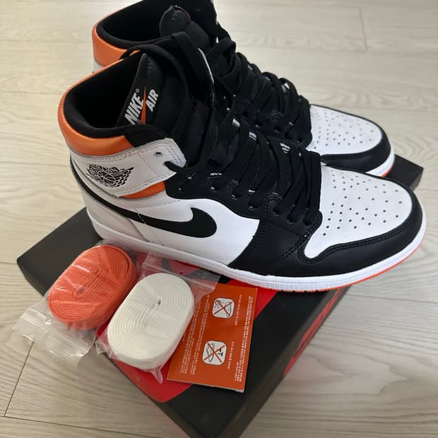 조던 1 레트로 하이 OG 일렉트로 오렌지 270mm 중고