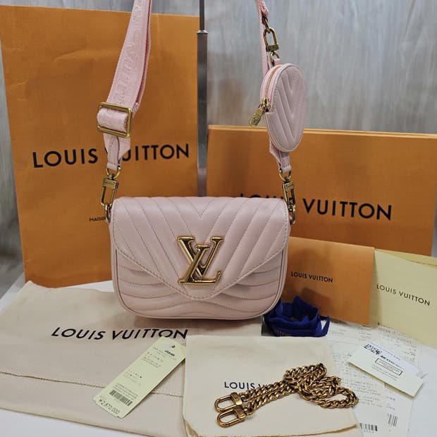 루이비통 뉴웨이브 멀티포쉐트 로즈발레린