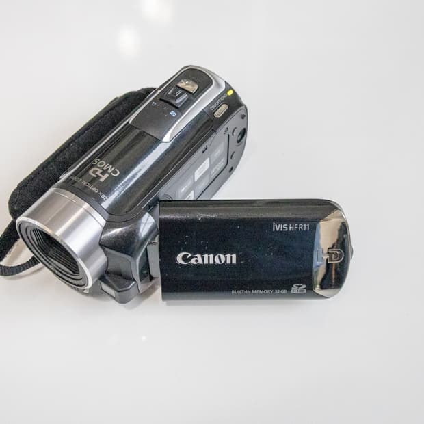 Canon Ivis HF R11 / 빈티지 디지털 캠코더