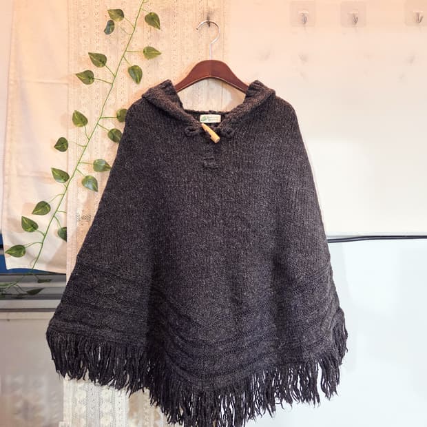 차콜 케이프 후드 니트