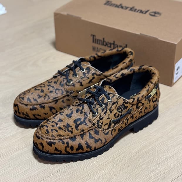 [280] 팀버랜드 x 와코마리아 3아이 클래식 보트 슈즈 레오파드