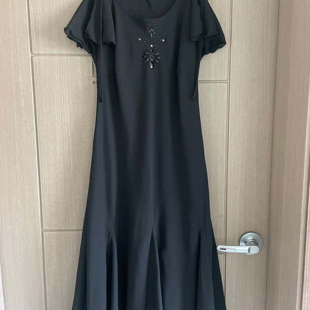 Made in Italy 블랙 비즈 페어리 머메이드 롱 원피스