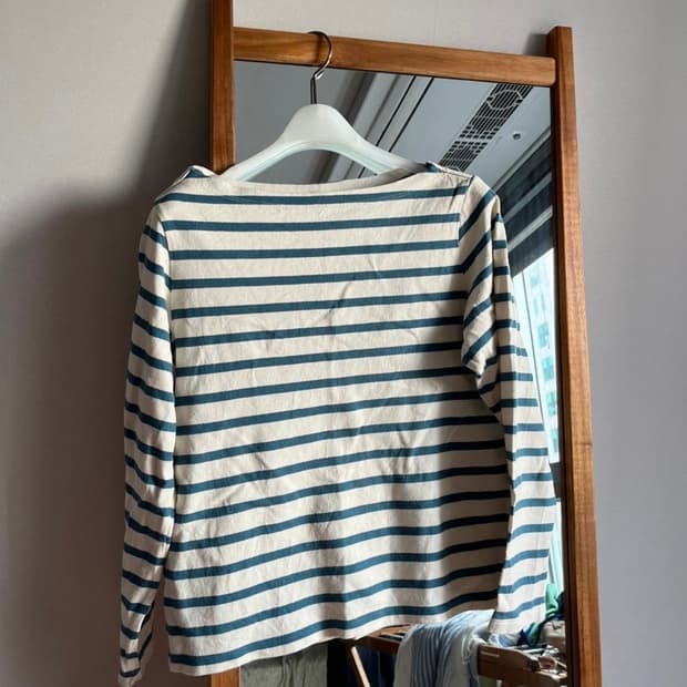 유니클로 보트넥스트라이프티 s size 