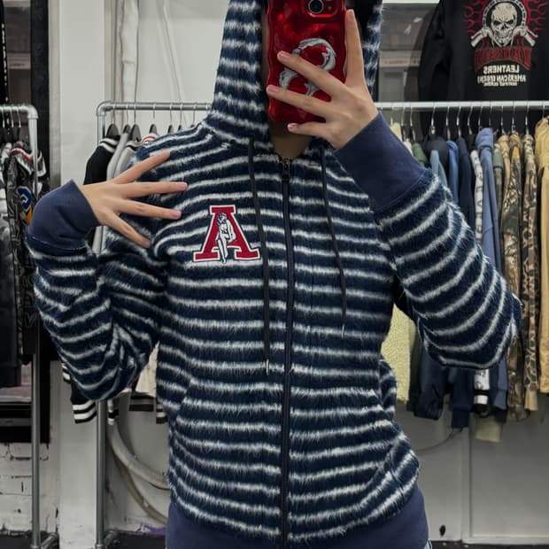 히스테릭 글래머 모헤어 후드집업