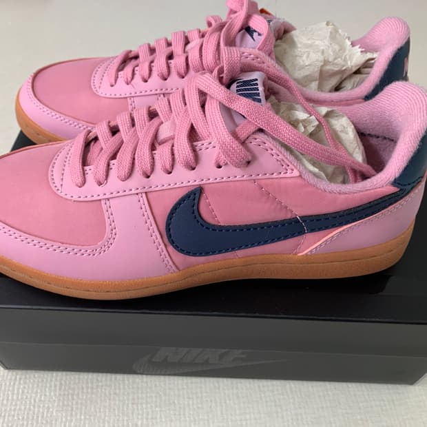 나이키 필드 제너럴 핑크 