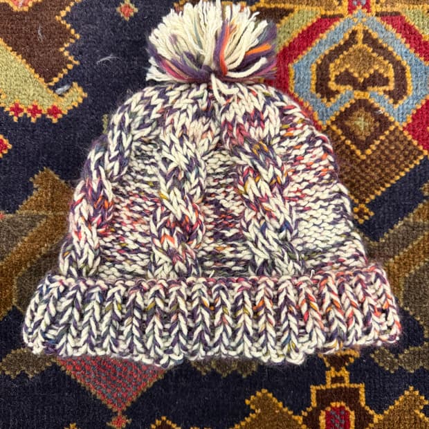 크림 믹스 케이블 폼폼비니