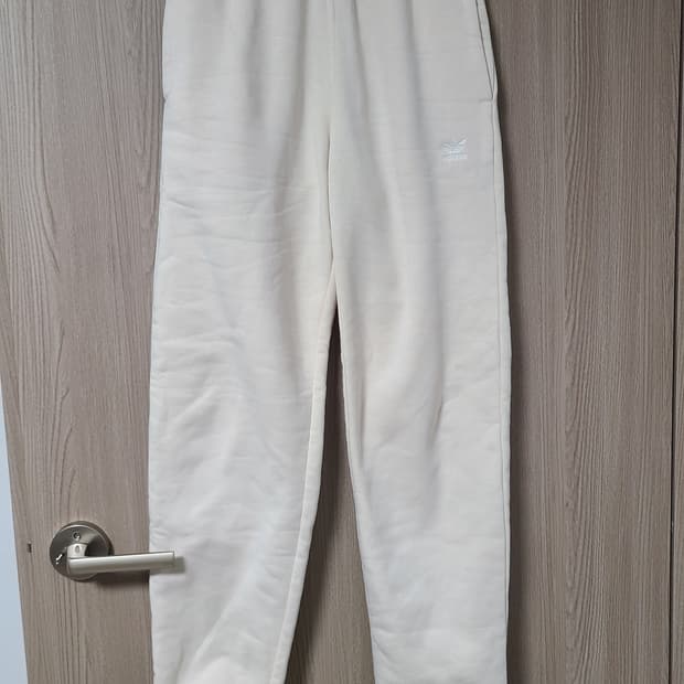 아디다스 기모 조거팬츠 아이보리