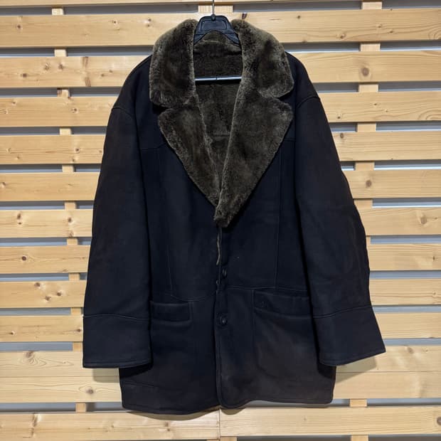 입생로랑 무스탕